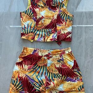 Vibrant Tropical Print Women's Shorts